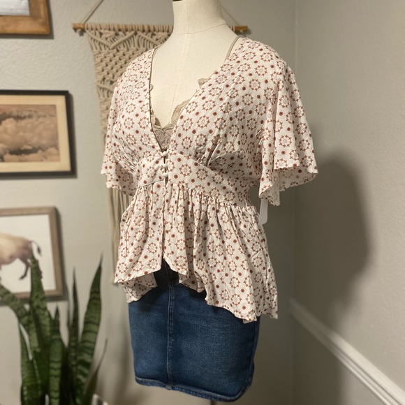 NWT Open Front Blouse with Button Detail - Picture 1 of 8